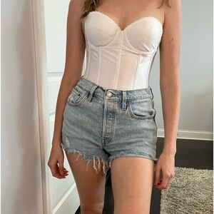 LEVI CUT OFF SHORTS SIZE 27